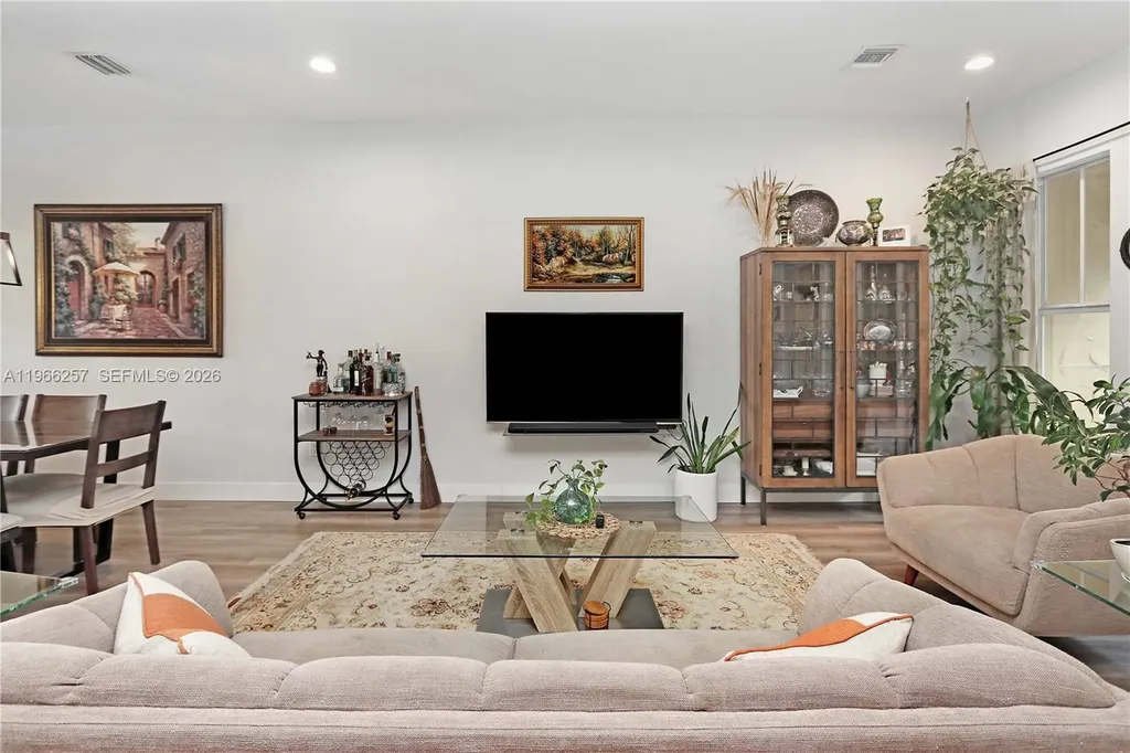 1619 Harrison Street Hollywood FL 33020