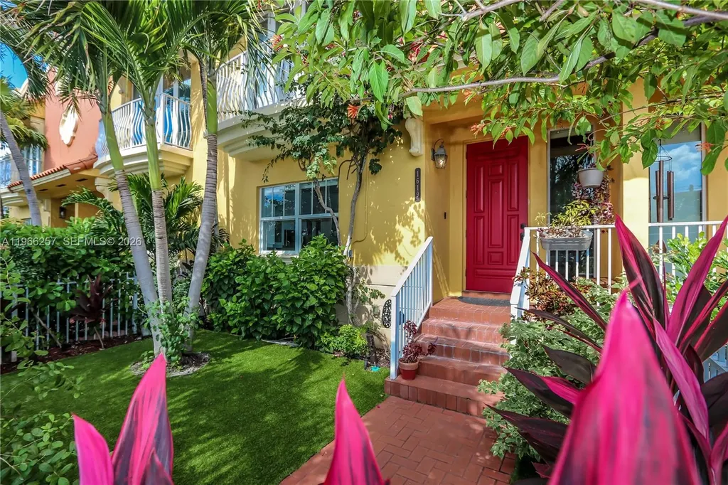 1619 Harrison Street Hollywood FL 33020