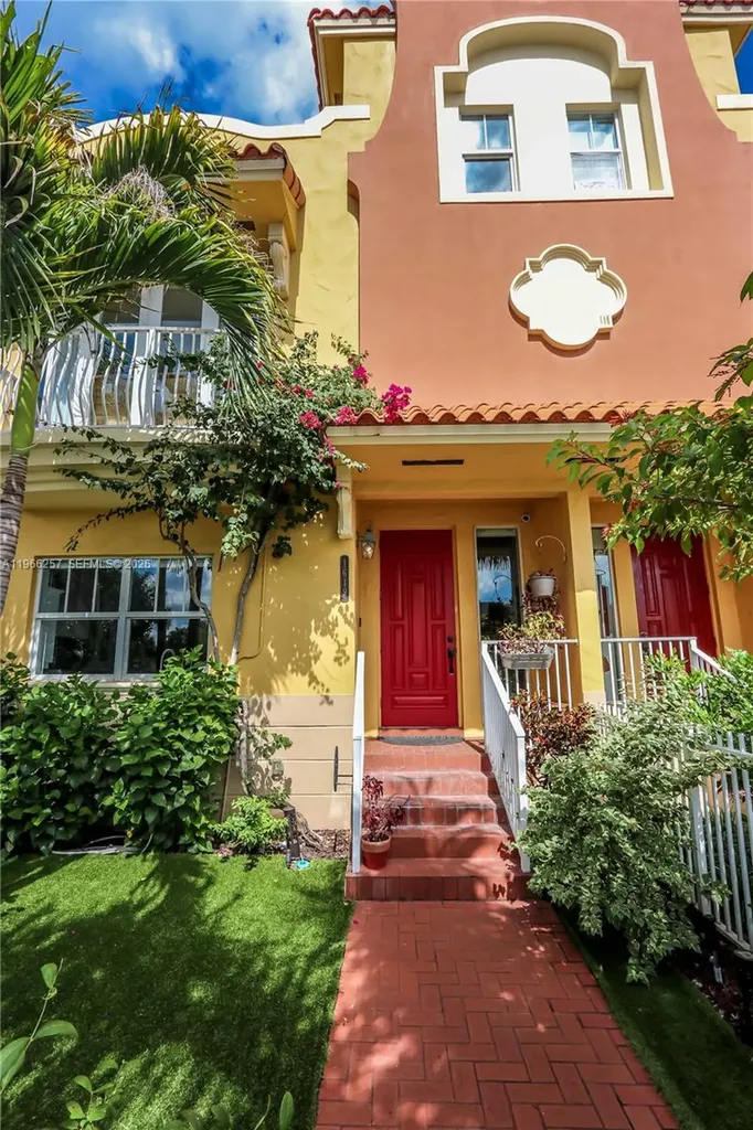 1619 Harrison Street Hollywood FL 33020