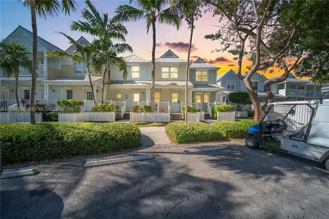 5075 Sunset Village Drive Duck FL 33050
