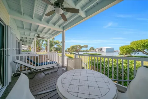 5075 Sunset Village Drive Duck FL 33050