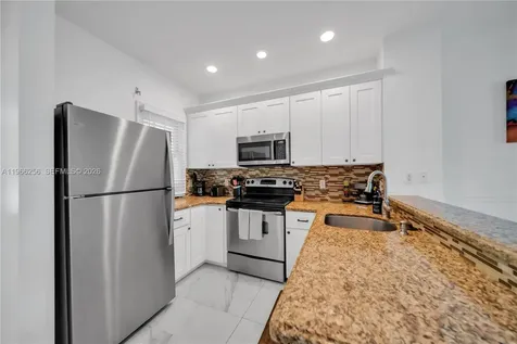 5075 Sunset Village Drive Duck FL 33050
