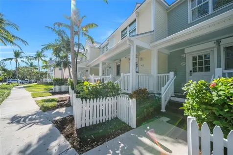 5075 Sunset Village Drive Duck FL 33050
