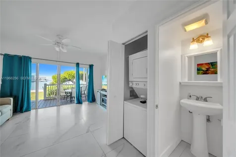 5075 Sunset Village Drive Duck FL 33050
