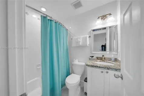 5075 Sunset Village Drive Duck FL 33050
