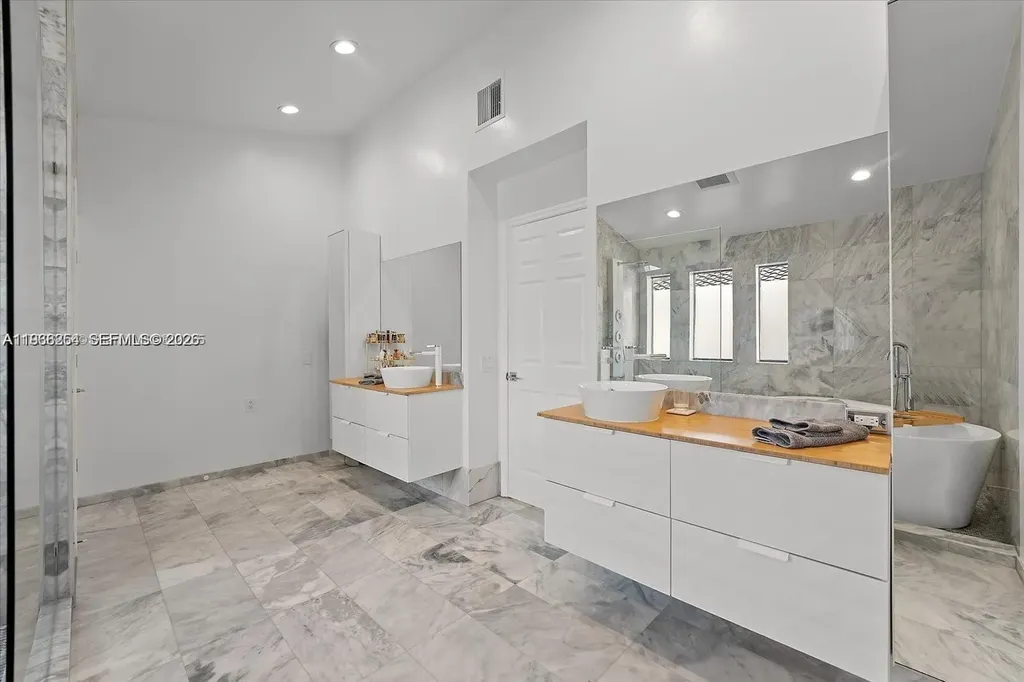 22818 El Dorado Drive Boca Raton FL 33433