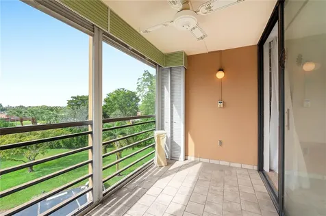 1400 Saint Charles Place Pembroke Pines FL 33026