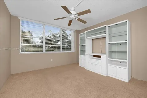 1400 Saint Charles Place Pembroke Pines FL 33026