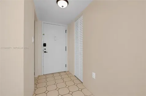1400 Saint Charles Place Pembroke Pines FL 33026
