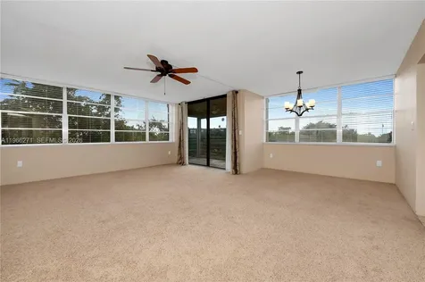 1400 Saint Charles Place Pembroke Pines FL 33026