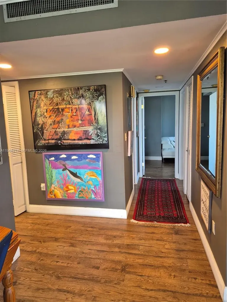 4001 Hillcrest Drive Hollywood FL 33021