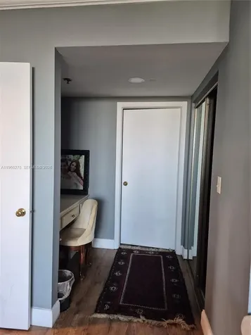 4001 Hillcrest Drive Hollywood FL 33021