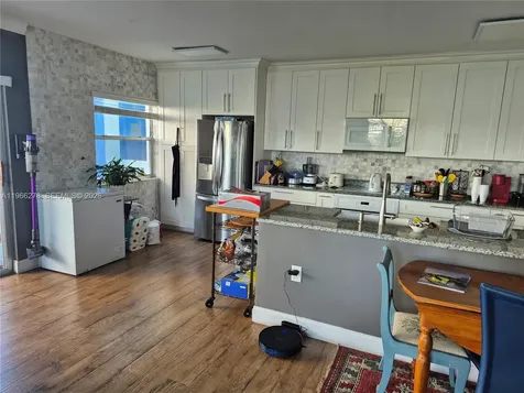 4001 Hillcrest Drive Hollywood FL 33021