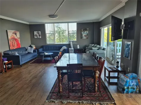4001 Hillcrest Drive Hollywood FL 33021
