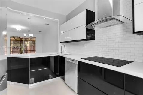 30 SE 6th Road Homestead FL 33030