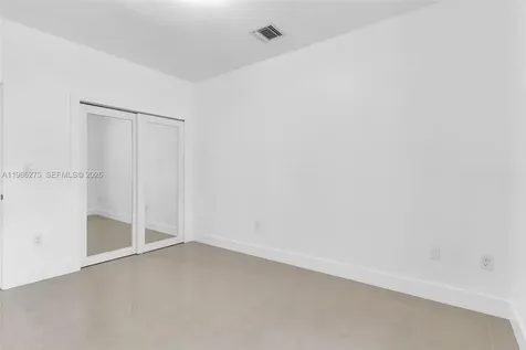 30 SE 6th Road Homestead FL 33030