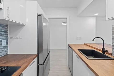 1200 West Avenue Miami Beach FL 33139