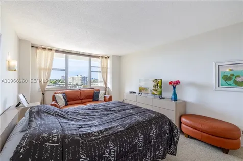 3180 S Ocean Drive Hallandale Beach FL 33009