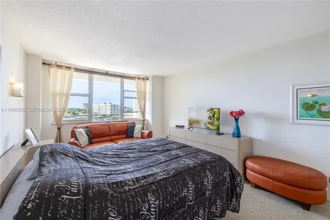 3180 S Ocean Drive Hallandale Beach FL 33009