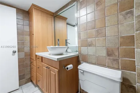 3180 S Ocean Drive Hallandale Beach FL 33009