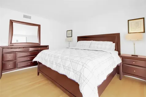 5757 Collins Avenue Miami Beach FL 33140
