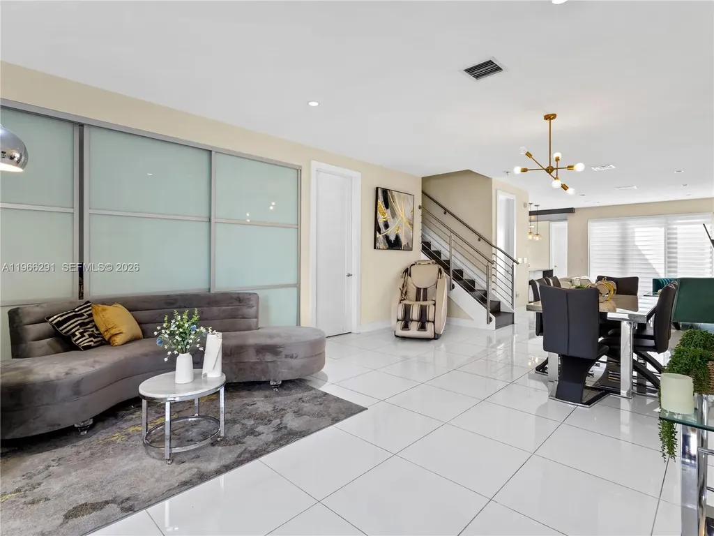 6420 NW 105th Place Doral FL 33178