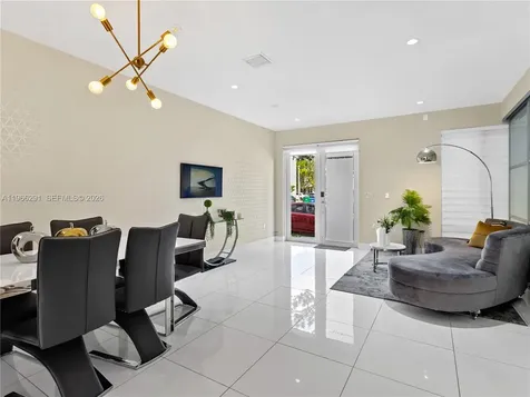 6420 NW 105th Place Doral FL 33178