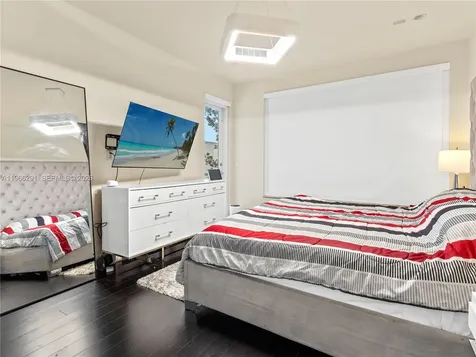6420 NW 105th Place Doral FL 33178