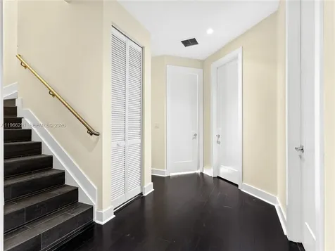 6420 NW 105th Place Doral FL 33178