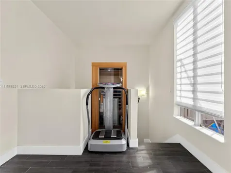6420 NW 105th Place Doral FL 33178