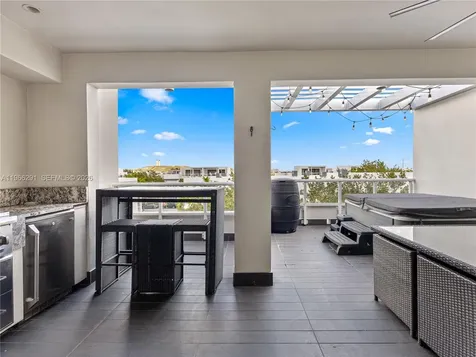 6420 NW 105th Place Doral FL 33178