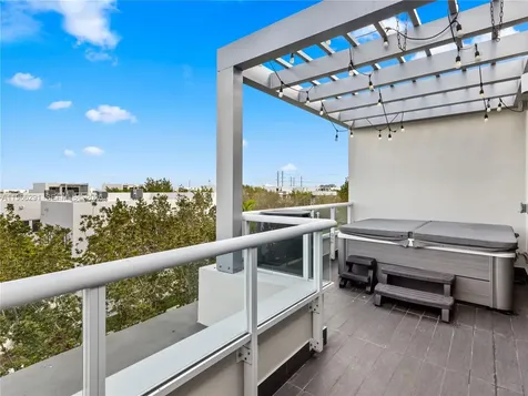 6420 NW 105th Place Doral FL 33178