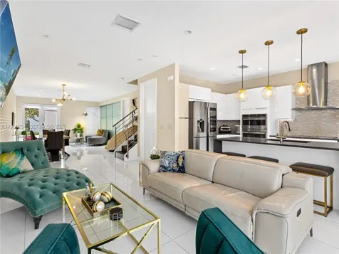6420 NW 105th Place Doral FL 33178