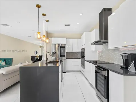 6420 NW 105th Place Doral FL 33178