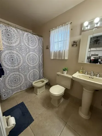 4012 SW 102 Court Miami FL 33165