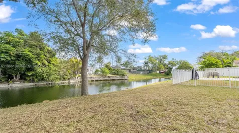 2040 NW 66th Avenue Margate FL 33063