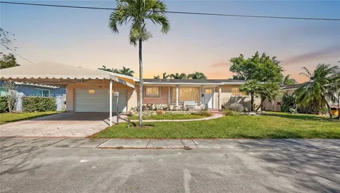 2831 Arthur Street Hollywood FL 33020