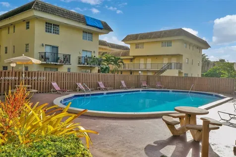 8500 SW 109 Avenue Miami FL 33173
