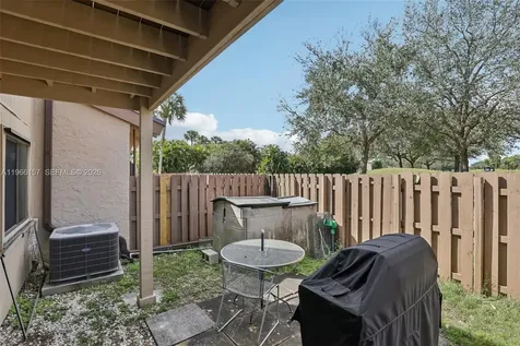 1881 SW 81st Avenue Davie FL 33324