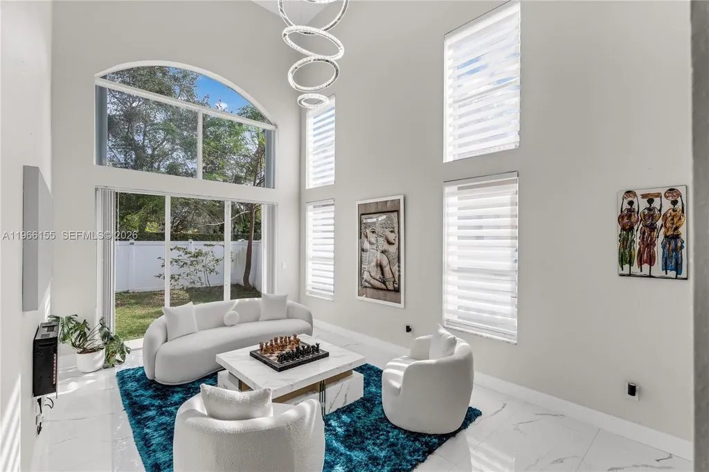 1147 NE 37th Place Homestead FL 33033