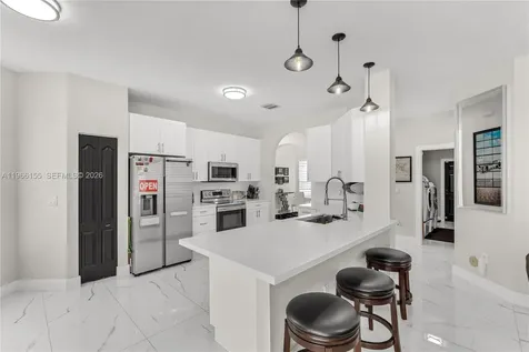 1147 NE 37th Place Homestead FL 33033