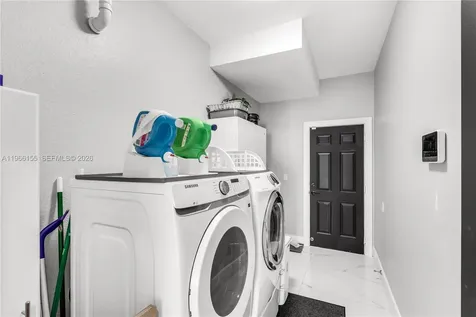 1147 NE 37th Place Homestead FL 33033