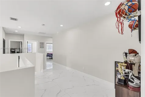 1147 NE 37th Place Homestead FL 33033