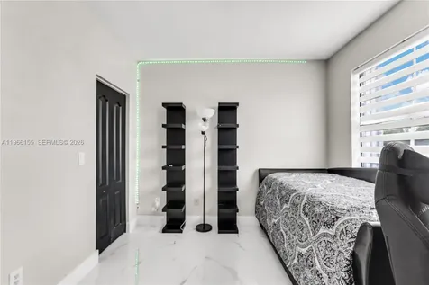 1147 NE 37th Place Homestead FL 33033