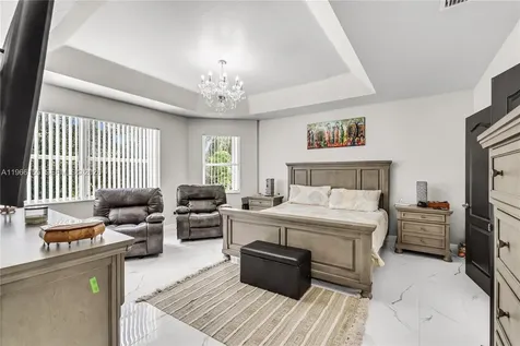 1147 NE 37th Place Homestead FL 33033