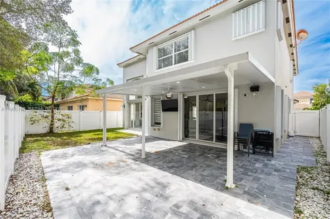 1147 NE 37th Place Homestead FL 33033