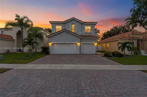 1147 NE 37th Place Homestead FL 33033