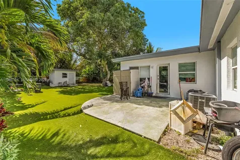 860 NE 142nd Street North Miami FL 33161