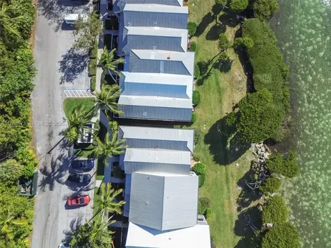 5036 Sunset Village Drive Duck FL 33050