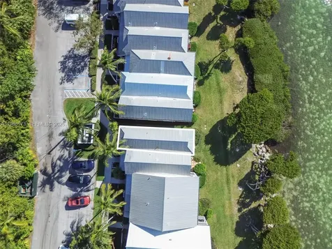 5036 Sunset Village Drive Duck FL 33050